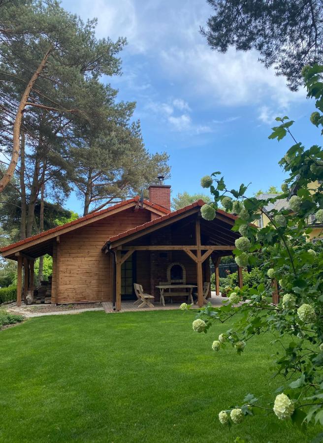 Klimatyczny Domek Z Drewna Nad Morzem Debina  Exterior foto